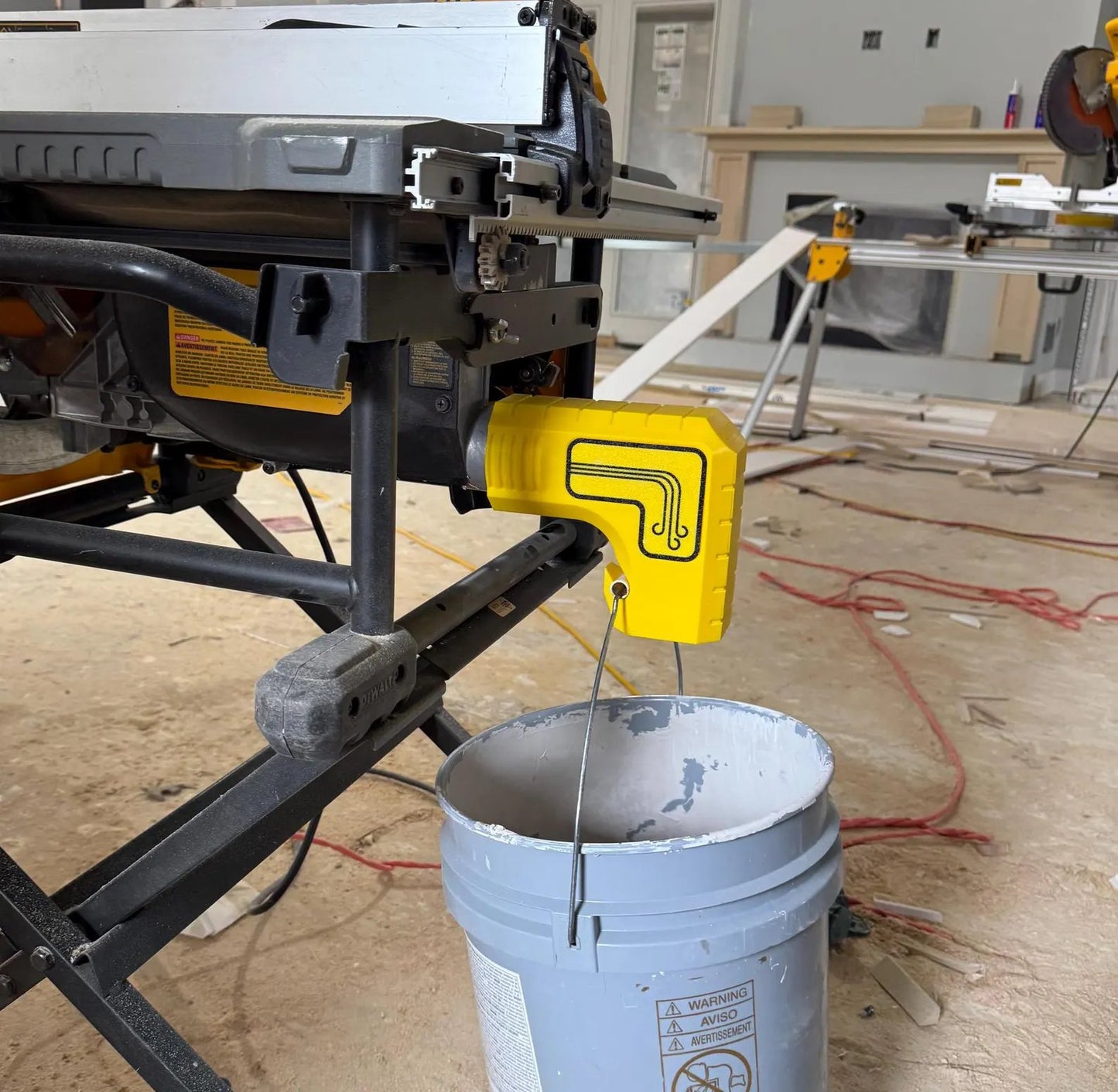 🔥Last Day 49% OFF - 🛠️Table Saw Dust Extraction Adapter🪵✨Vacuum-Free Gravity Dust Collection, Bucket-Ready, Zero-Cleanup Design